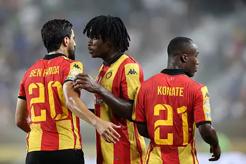 "قرارات الحكم تثير الريبة".. الترجي التونسي يعلن احتجاجه ضد حكم مباراة بترو أتلتيكو